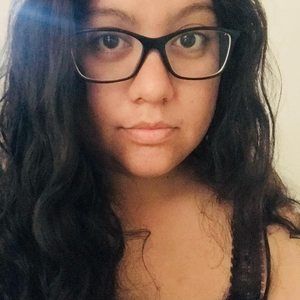 Meet your Posher, Elvira